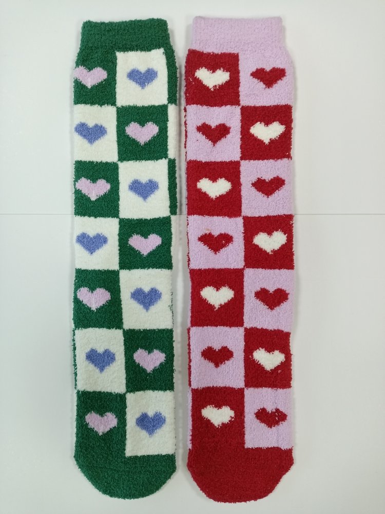 GRS recycled fuzzy socks